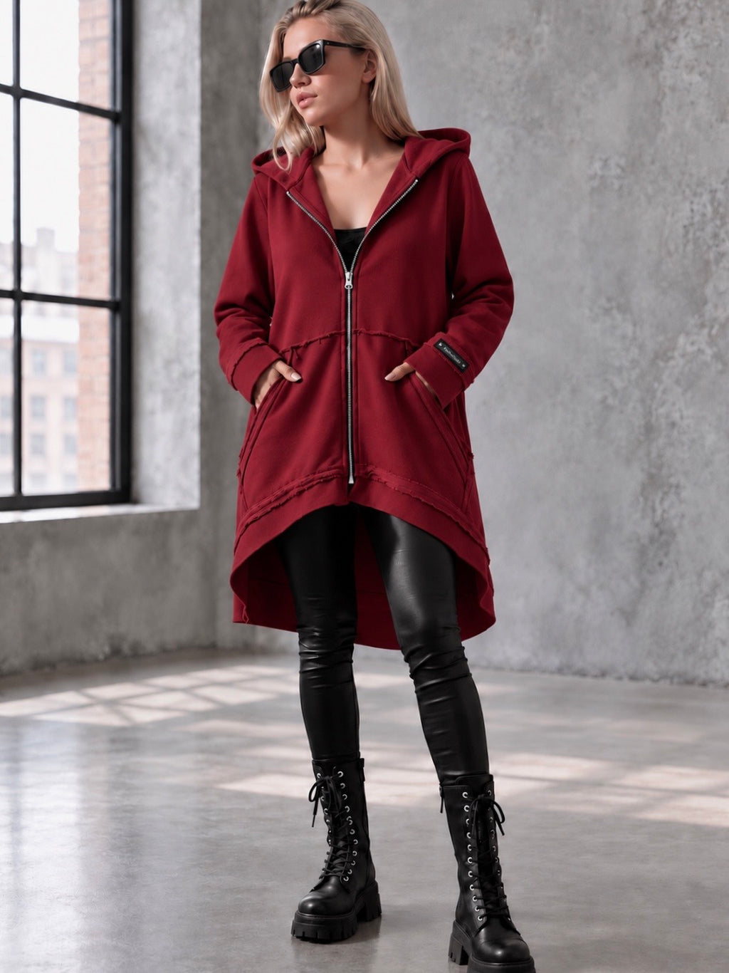 Langes Damen-Sweatshirt mit Kapuze FAB Burgundy