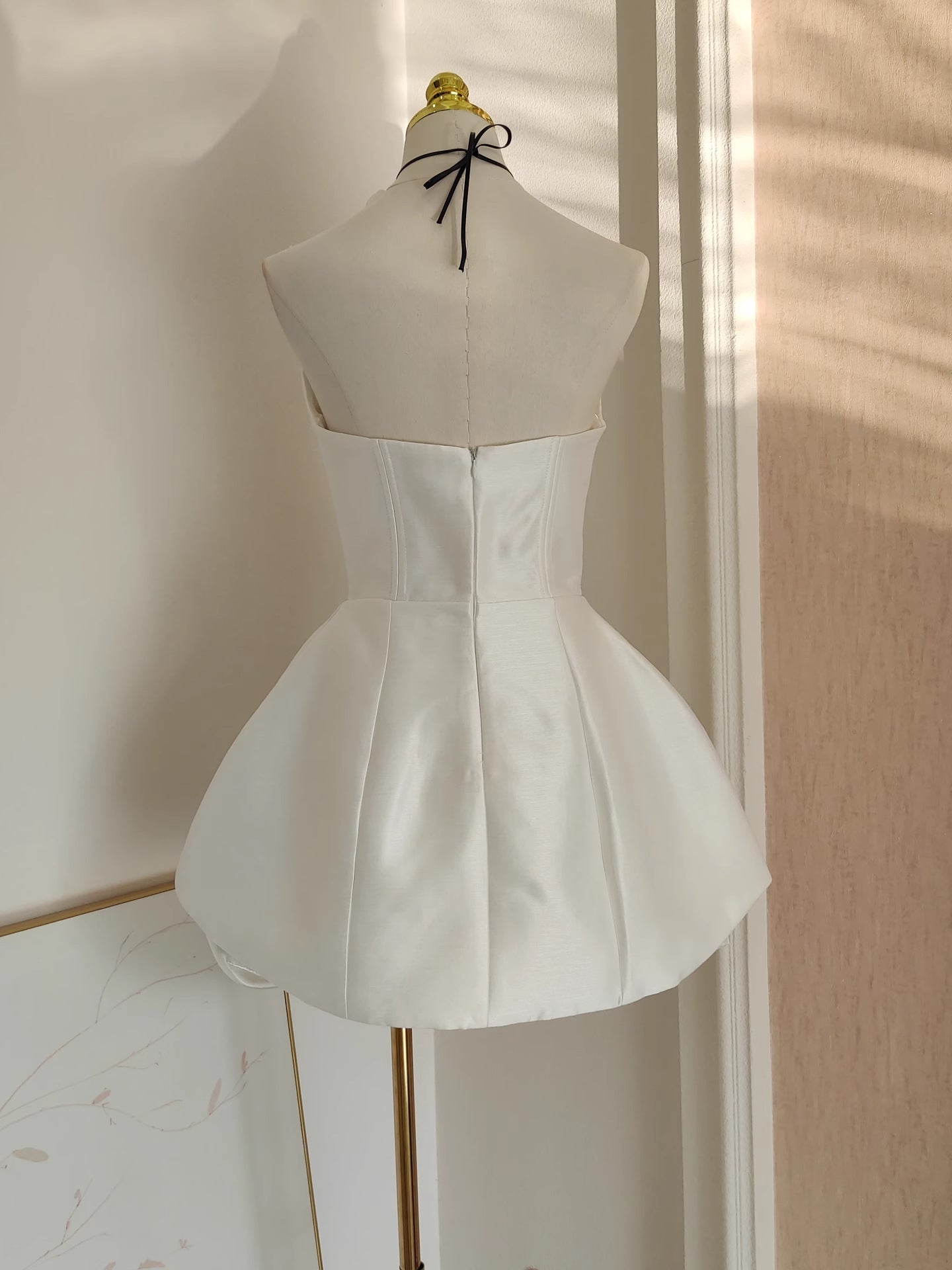 Dámské šaty White Rose Couture SS26