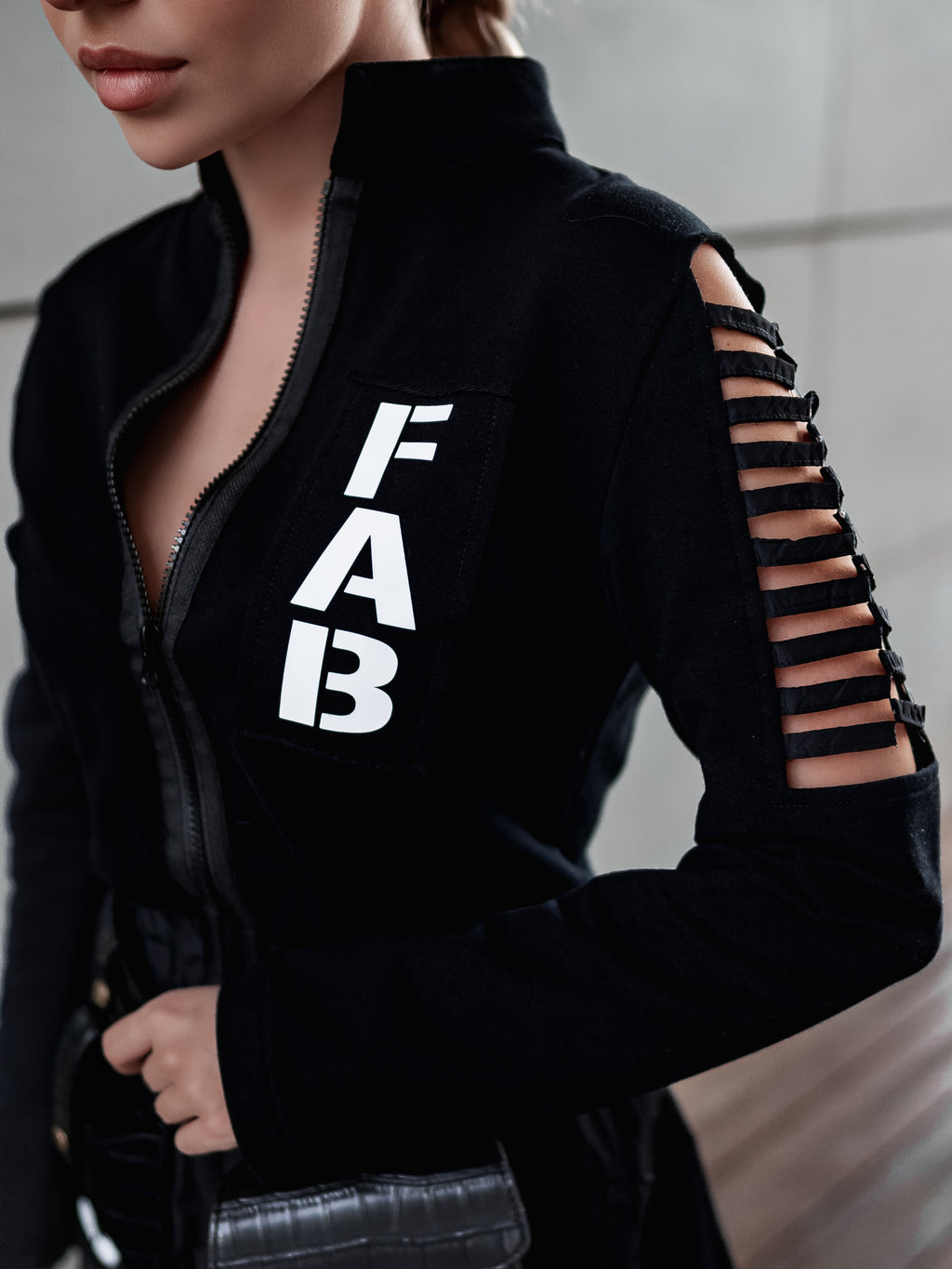 Черна рокля с връзки BOLD Fall-Winter