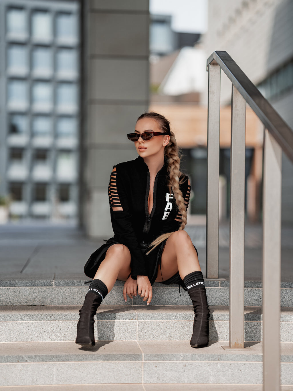 Черна рокля с връзки BOLD Fall-Winter