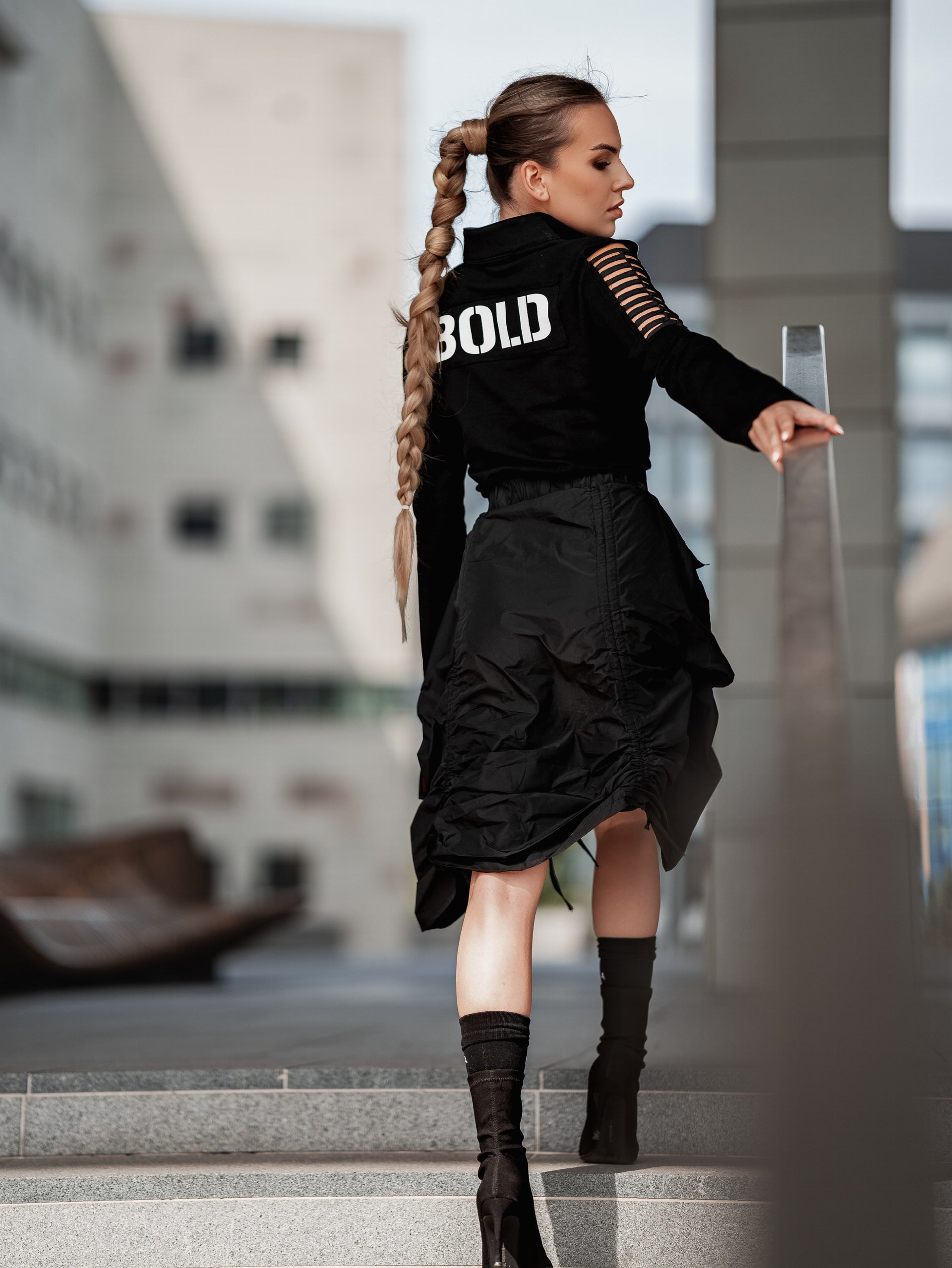 Черна рокля с връзки BOLD Fall-Winter
